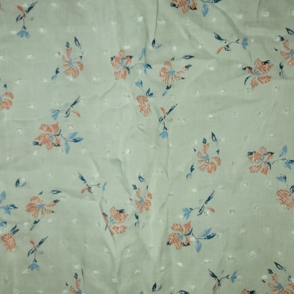 Renee C Cream Floral Flair Sleeve Blouse, Size Large - Picture 5 of 5